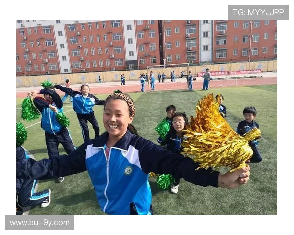 唐琪：从青涩少年到职业球员的足球之路与成长历程